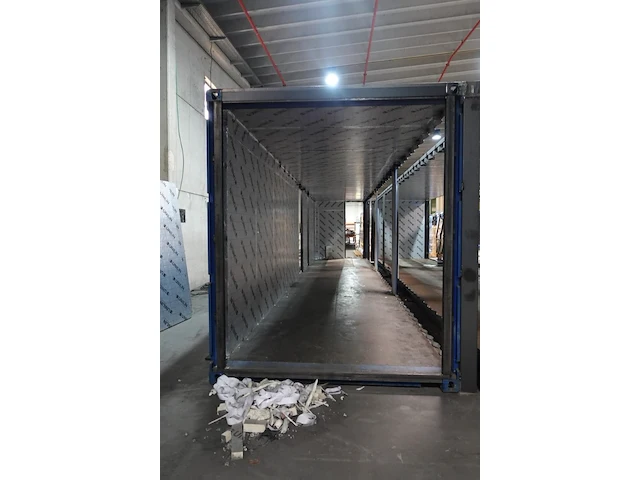 Container - afbeelding 3 van  3