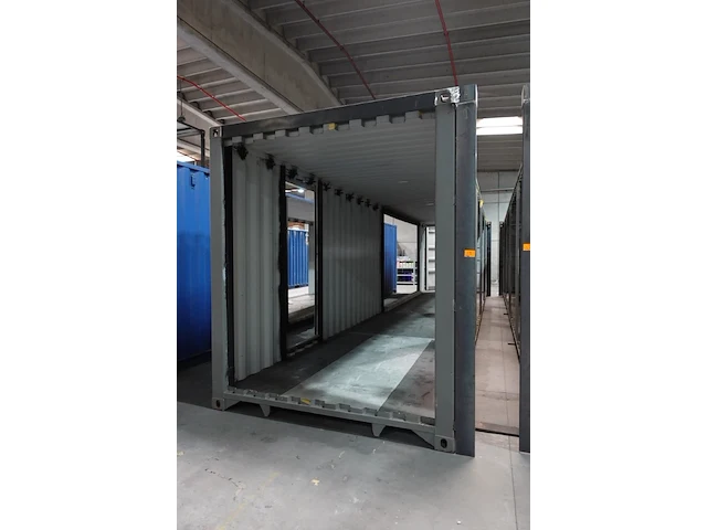 Container - afbeelding 1 van  4