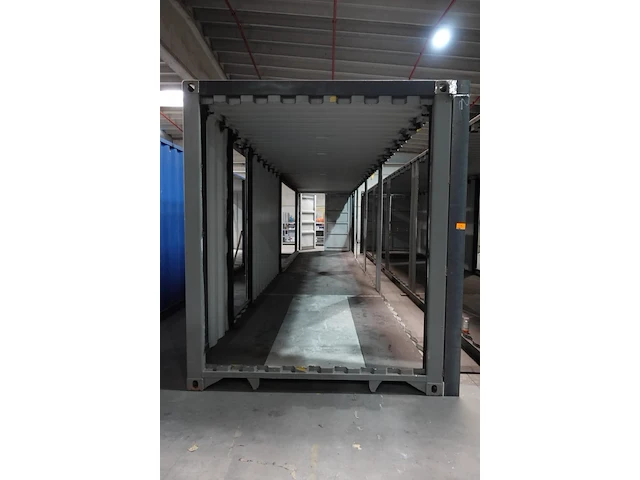 Container - afbeelding 2 van  4