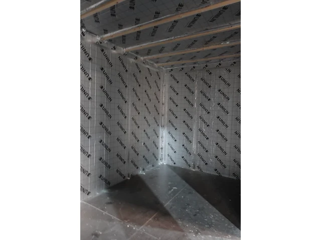 Container - afbeelding 4 van  5