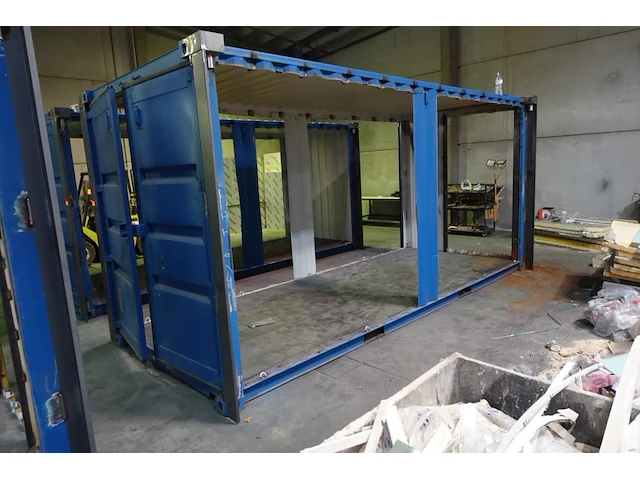 Container - afbeelding 1 van  2