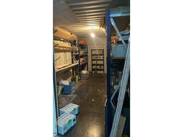 Container - afbeelding 1 van  4