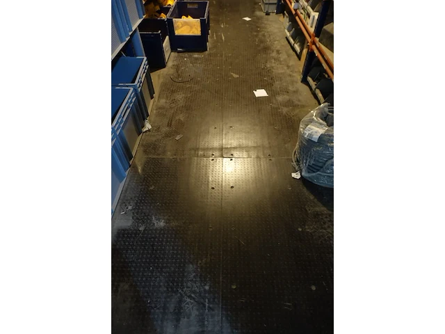 Container - afbeelding 5 van  6