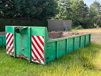 Container