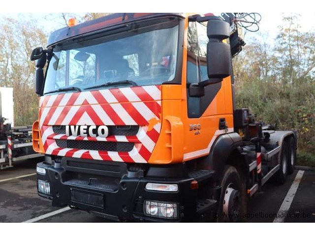 Containervrachtwagen iveco trakker ad260t36, datum 1ste inschrijving 11/9/2011, chassisnummer wjme2nps40c238207, km-stand keuring 9/25 31.445, euro 5, diesel, kenteken, gelijkvormigheidssattest - afbeelding 10 van  17