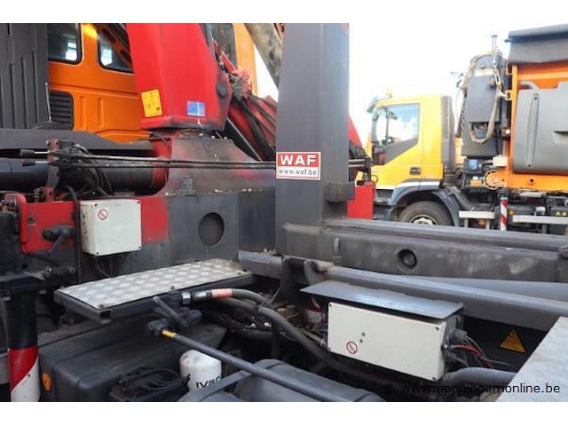 Containervrachtwagen iveco trakker ad260t36, datum 1ste inschrijving 11/9/2011, chassisnummer wjme2nps40c238207, km-stand keuring 9/25 31.445, euro 5, diesel, kenteken, gelijkvormigheidssattest - afbeelding 16 van  17