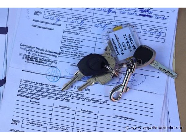 Containervrachtwagen iveco trakker ad260t/8.0, datum 1ste inschrijving 23/8/2011, chassisnummer wjme2nncs40c238124, km-stand keuring 10/24 161.910, euro 5, diesel, kenteken, gelijkvormigheidssattest - afbeelding 6 van  14