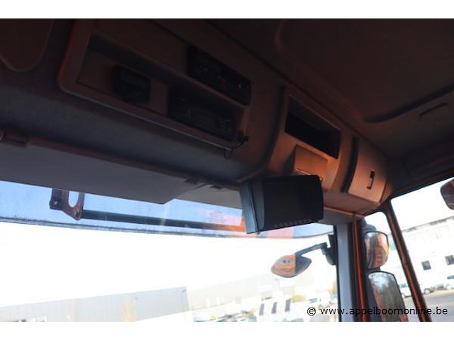 Containervrachtwagen iveco trakker ad260t/8.0, datum 1ste inschrijving 23/8/2011, chassisnummer wjme2nncs40c238124, km-stand keuring 10/24 161.910, euro 5, diesel, kenteken, gelijkvormigheidssattest - afbeelding 9 van  14