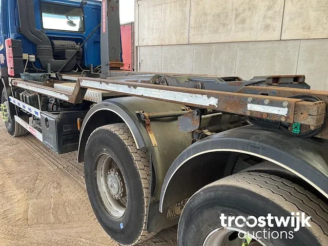 Containervrachtwagen - afbeelding 25 van  38