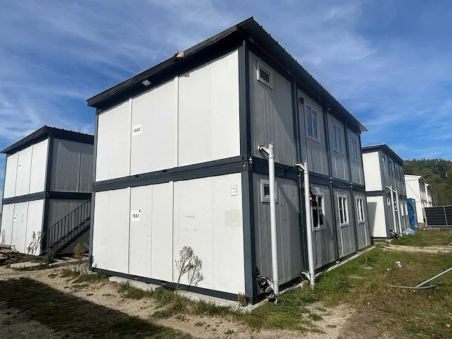 Containerwoning - afbeelding 1 van  28