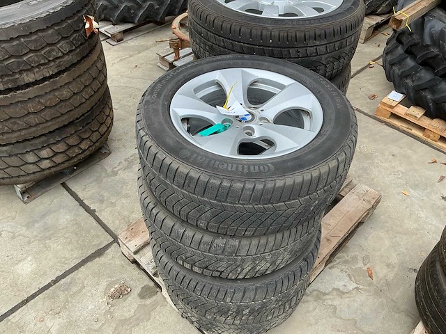 Continental contiwintercontact autoband met bmw velg (4x) - afbeelding 3 van  10