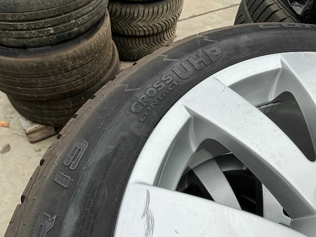 Continental crosscontact uhp autoband met aluminium velg (4x) - afbeelding 7 van  11