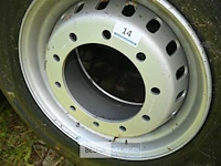 Continental vrachtwagenband + velg - afbeelding 3 van  5