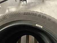 Continental wintercontact 225/55r19v winterbanden (4x) - afbeelding 2 van  6