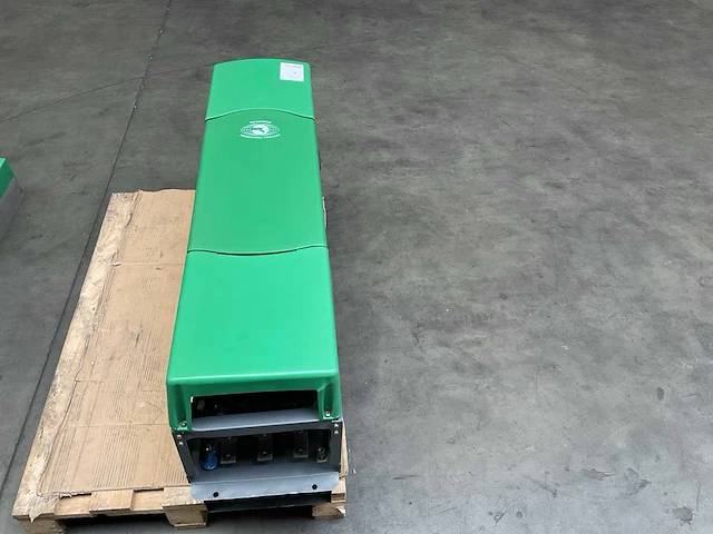 Control techniques uni4501 power mudule frequentieregelaar - afbeelding 1 van  8