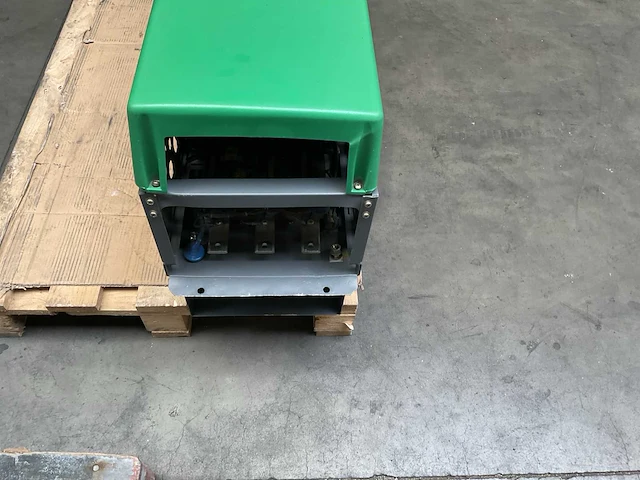 Control techniques uni4501 power mudule frequentieregelaar - afbeelding 3 van  8