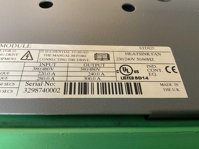 Control techniques uni4501 power mudule frequentieregelaar - afbeelding 8 van  8