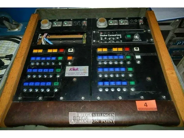 Control unit strobe optikinetics in flight case - afbeelding 1 van  5