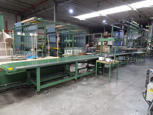 Conveyor with 2x overedging machine titan - afbeelding 1 van  4