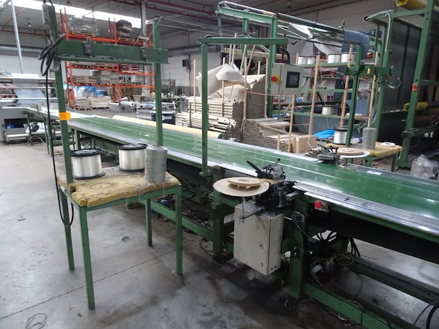 Conveyor with 2x overedging machine titan - afbeelding 2 van  4