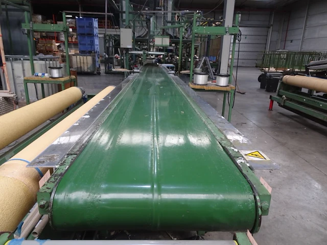 Conveyor with 2x overedging machine titan - afbeelding 4 van  4