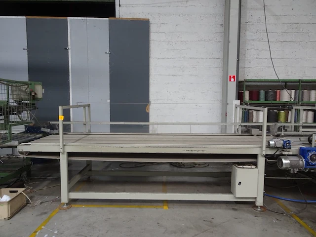 Conveyor with 2x overedging machine titan - afbeelding 5 van  6