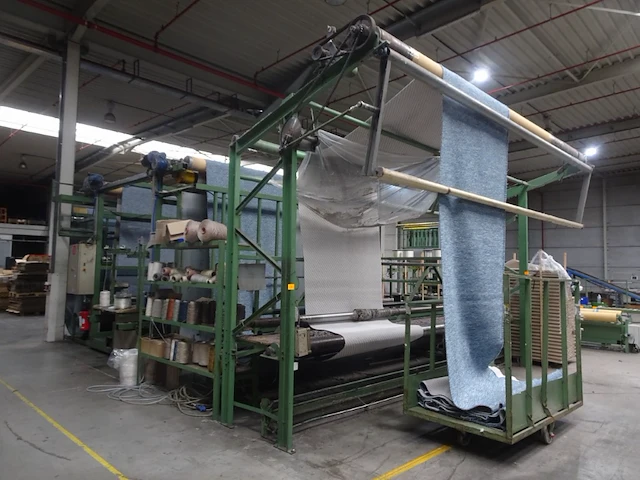 Conveyor with shrink tunnel sac + deposit roller into trolley - afbeelding 3 van  11