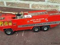 Corgi major airport crash truck - afbeelding 1 van  5