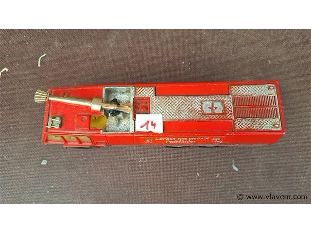 Corgi major airport crash truck - afbeelding 2 van  5
