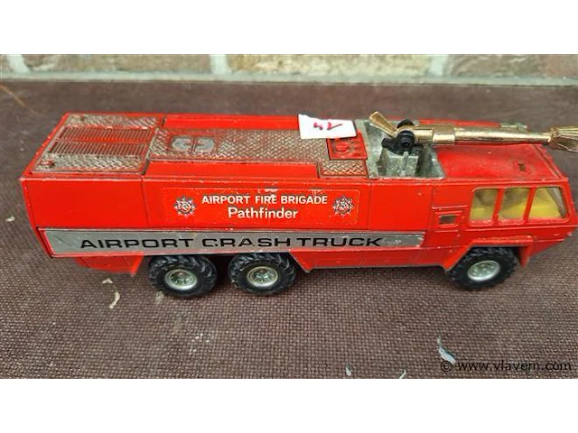 Corgi major airport crash truck - afbeelding 4 van  5