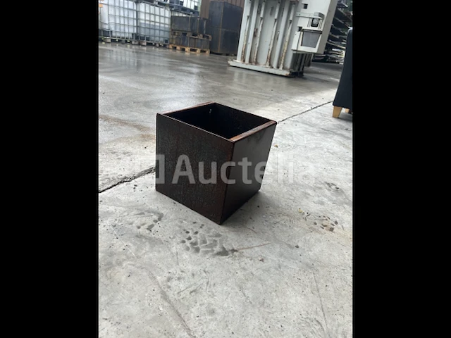 Corten bloembak (klein) - afbeelding 1 van  4