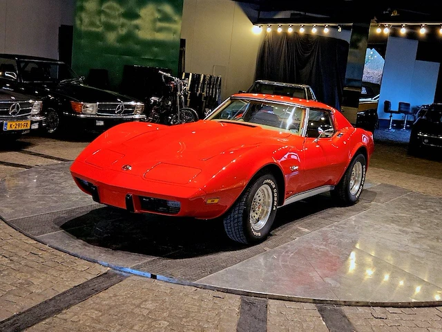 Corvette c3 stingray 350 automatic benzine 1975 (marge) - afbeelding 1 van  1