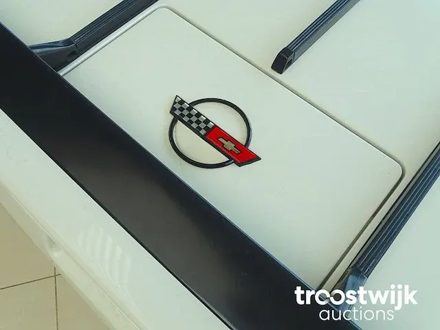Corvette c4 convertible 'indianapolis 500' - afbeelding 14 van  42