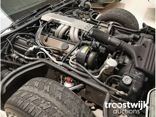 Corvette c4 targa ('monster greenwood'-kit) - afbeelding 26 van  33