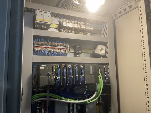 Cosma pack palletiseerinstallatie - afbeelding 4 van  12