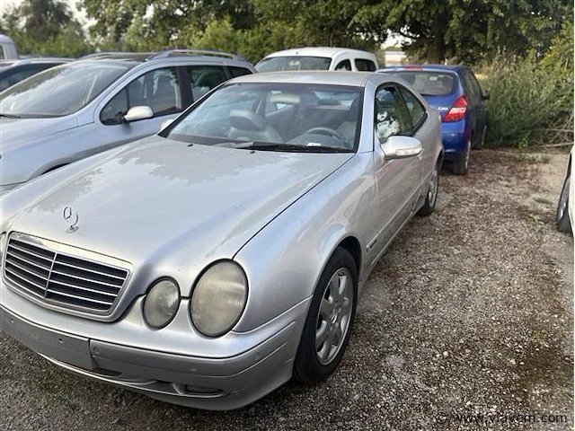 Coupé - afbeelding 1 van  7