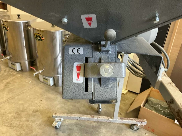Craft brewery equipment-bundel - afbeelding 49 van  52