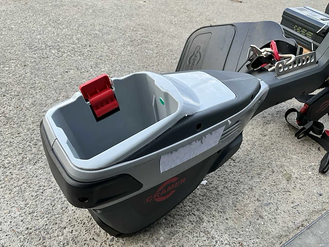 Cramer bosmaaier accu 82v inclusief lader - afbeelding 4 van  16