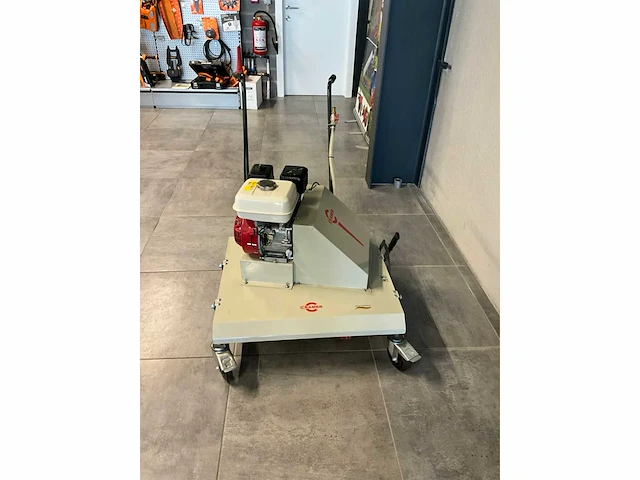 Cramer ekm 800 borstelmachine voor klinkers in te borstelen - afbeelding 6 van  12