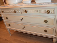 Craquelé slaapkamerkast met 6 deuren, carquelé commode met marmeren blad en 4 lades, craqluelé nachtkastje met marmeren blad en 2 lades - afbeelding 16 van  19