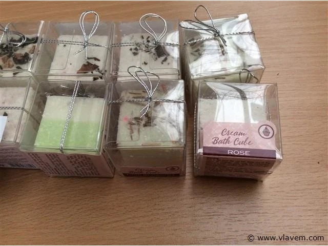 Cream bath cubes - afbeelding 2 van  2