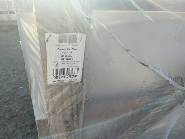 Creme do mos verzoet natuursteentegel ca 34,56 m2 - afbeelding 6 van  6