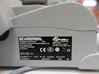 Crimping press machine komax - afbeelding 3 van  11