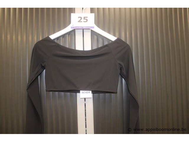 Crop top reyem maat xs - afbeelding 1 van  2