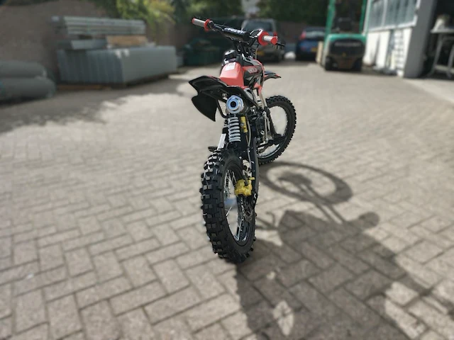 Crosmotor 110cc benzine rood - afbeelding 18 van  22