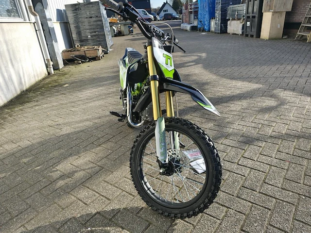 Crosmotor 125cc benzine groen - afbeelding 16 van  19