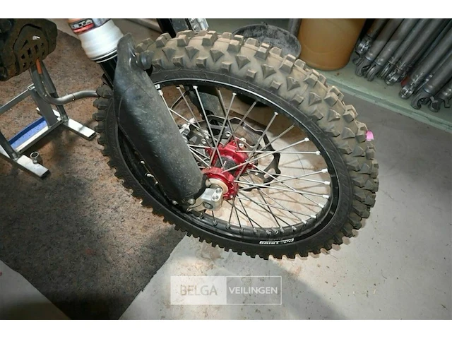 Crossmotor kawasaki 450 cc - afbeelding 12 van  13