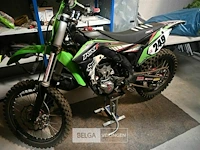 Crossmotor kawasaki 450 cc - afbeelding 7 van  13
