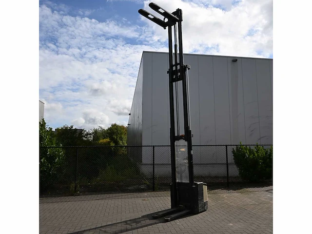 Crow - 2007 - we2300-1.6tt - stapelaar - afbeelding 12 van  15