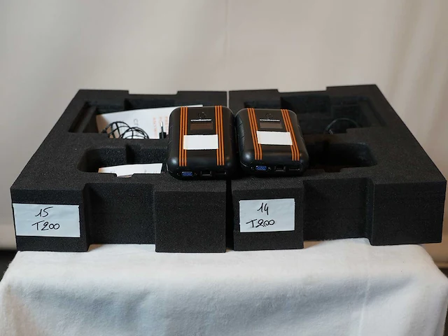 Crowdbeamer - cb - diverse video apparatuur - afbeelding 1 van  2